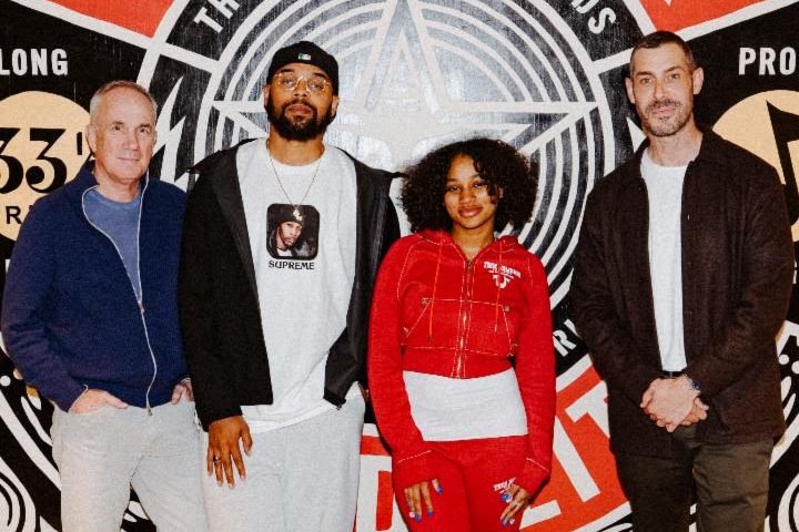 Warner apuesta fuerte: Sickamore y Three Times Louder lanzan a Laila como artista estrella