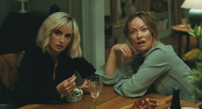 El filme de Olivia Wilde "The Invite" lidera el box office indie con números sólidos