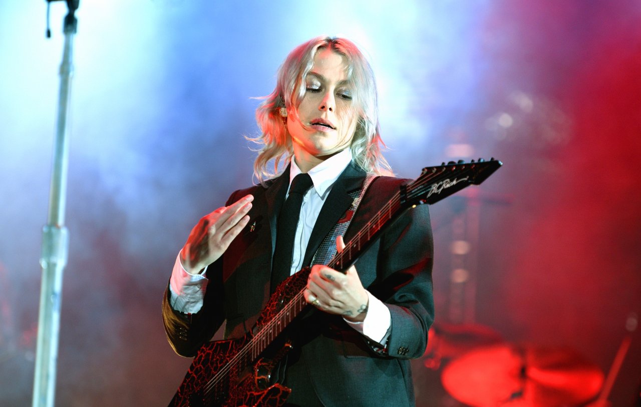 Phoebe Bridgers desempolvó 'Lost Boys' en vivo: el regreso que la música indie necesitaba
