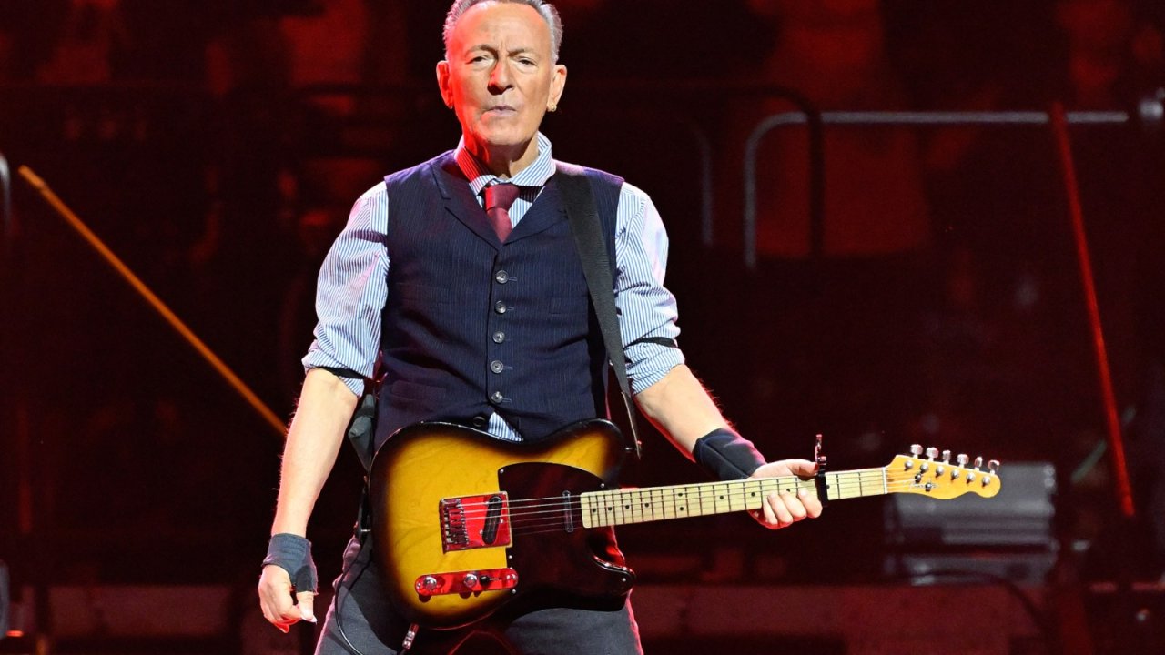 Springsteen toca 'Born to Run' acústico para recaudar fondos contra el cáncer de su esposa